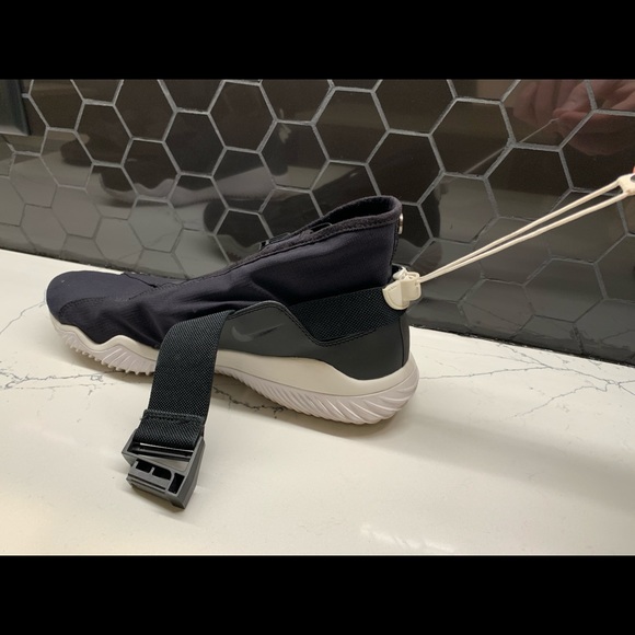 Men’s Nike Komyuter PRM Size 10.5 - Picture 7 of 8